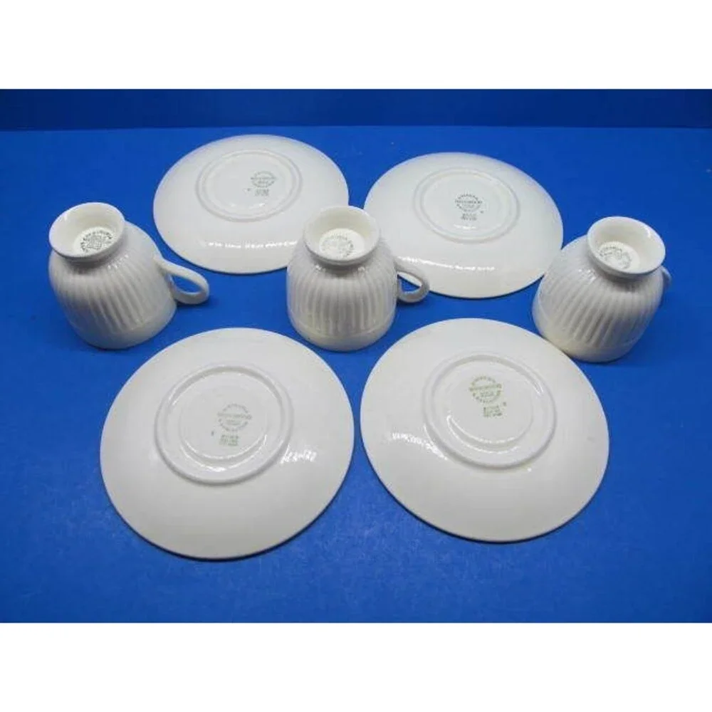 Wedgwood Of Etruria And Barlaston Demitasse Ribbed Set Of 3 Cups And 4 Saucers